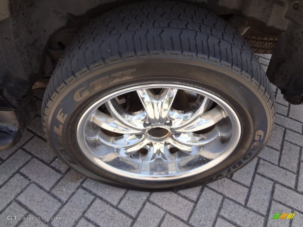 2003 Suburban 1500 LT - Black / Tan/Neutral photo #9