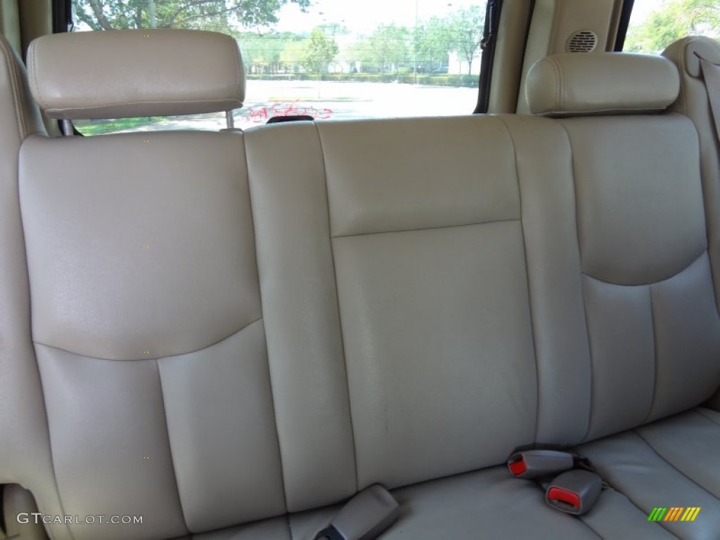 2003 Suburban 1500 LT - Black / Tan/Neutral photo #18