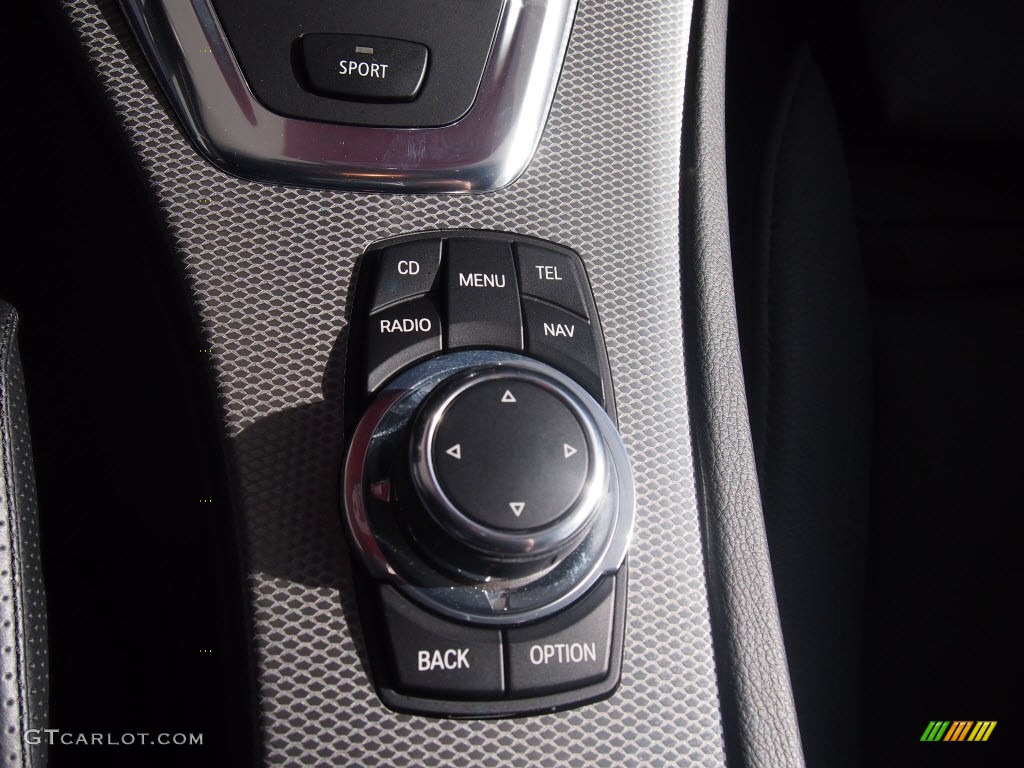 2011 BMW 3 Series 335is Coupe Controls Photos