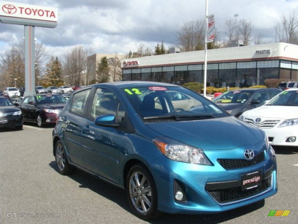 2012 Yaris SE 5 Door - Lagoon Blue Mica / Dark Gray photo #1