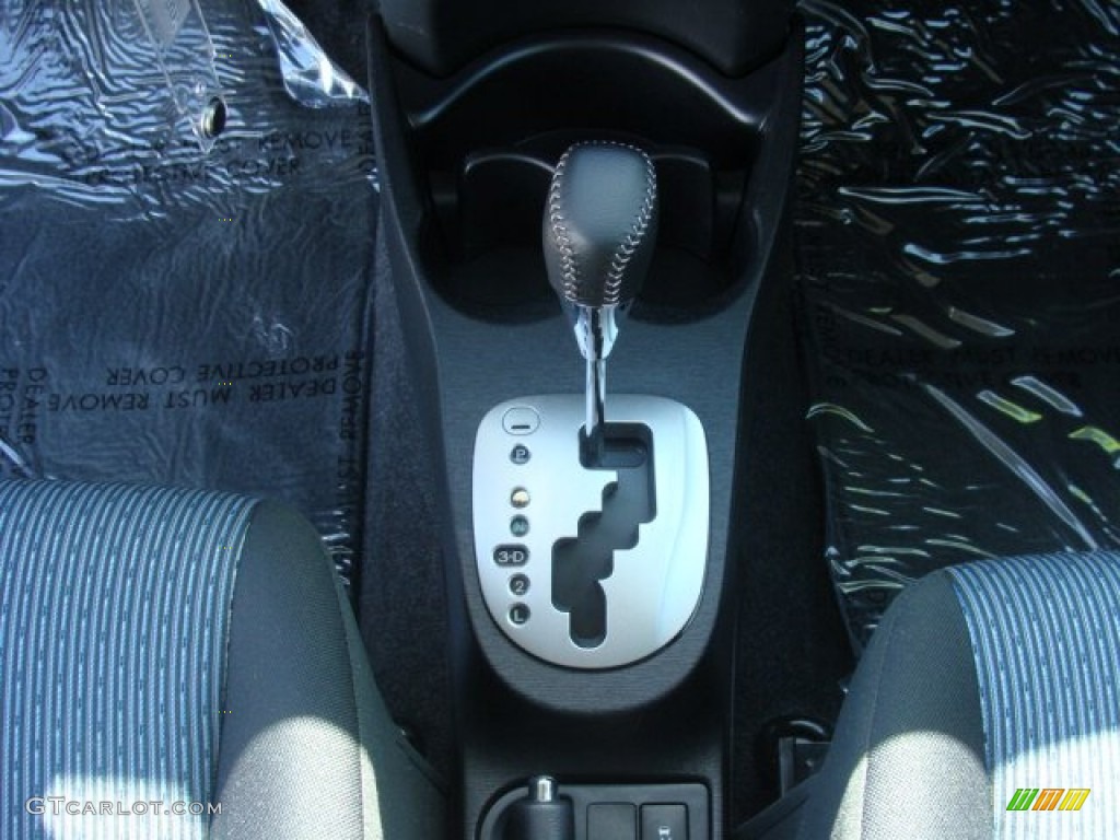 2012 Toyota Yaris SE 5 Door Transmission Photos
