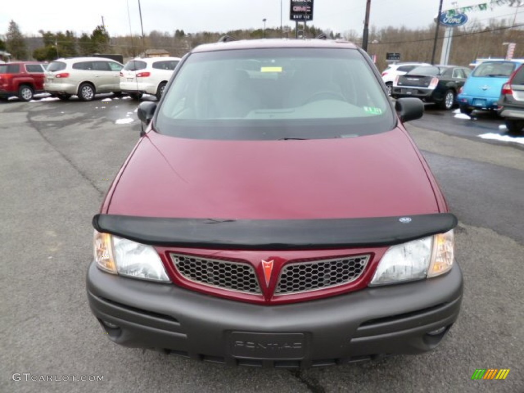 2004 Montana  - Sport Red Metallic / Gray photo #2