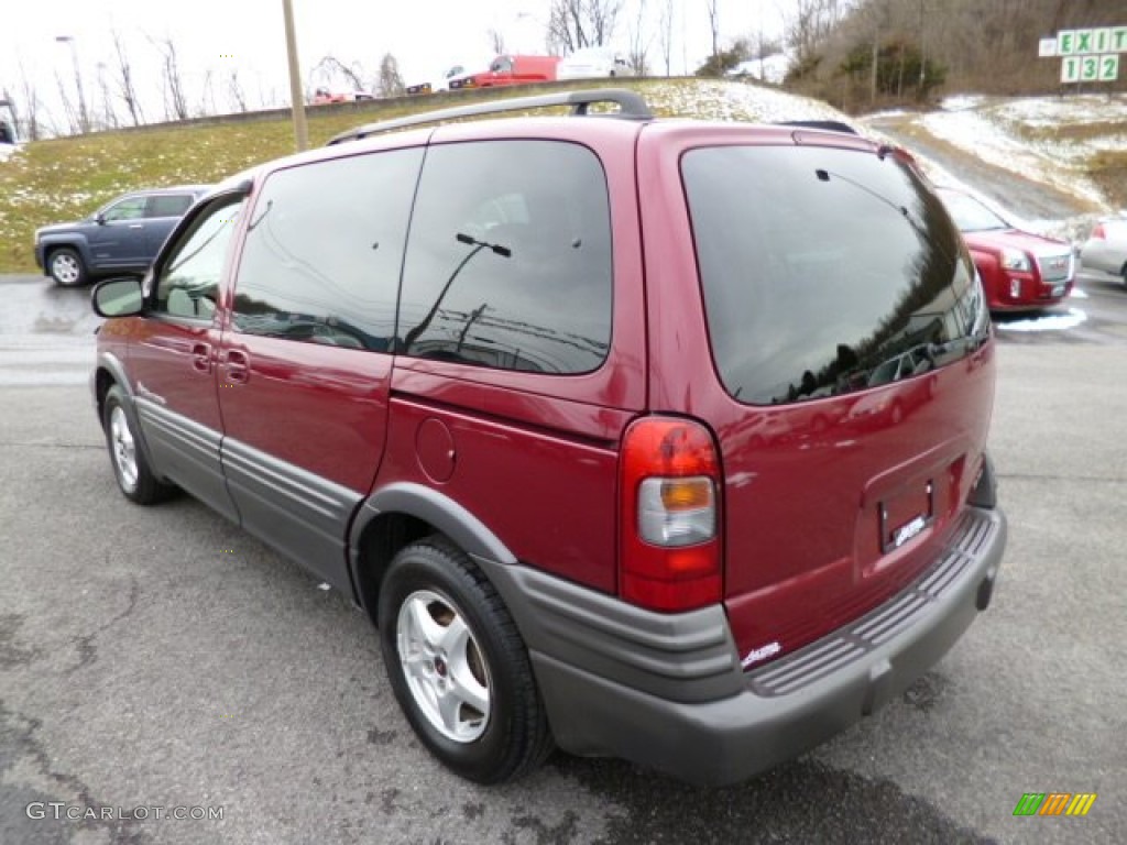 2004 Montana  - Sport Red Metallic / Gray photo #5