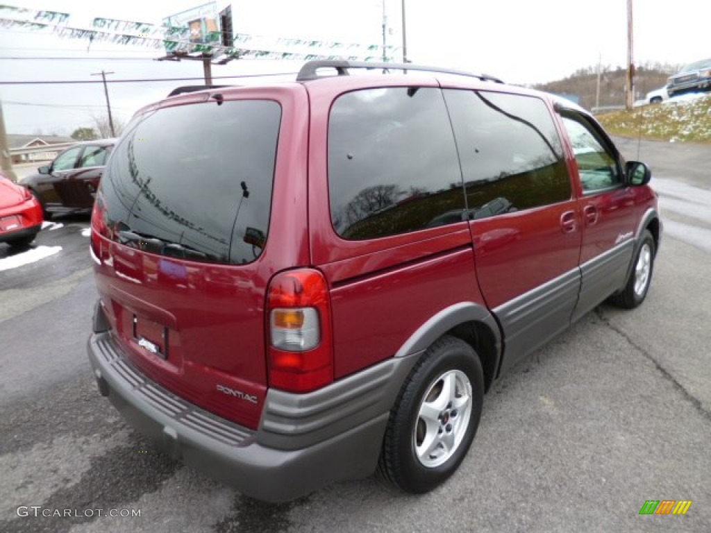 2004 Montana  - Sport Red Metallic / Gray photo #7