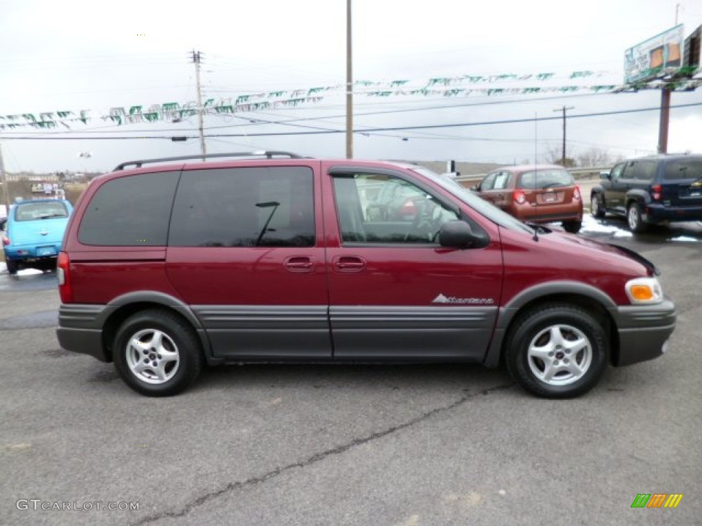 2004 Montana  - Sport Red Metallic / Gray photo #8
