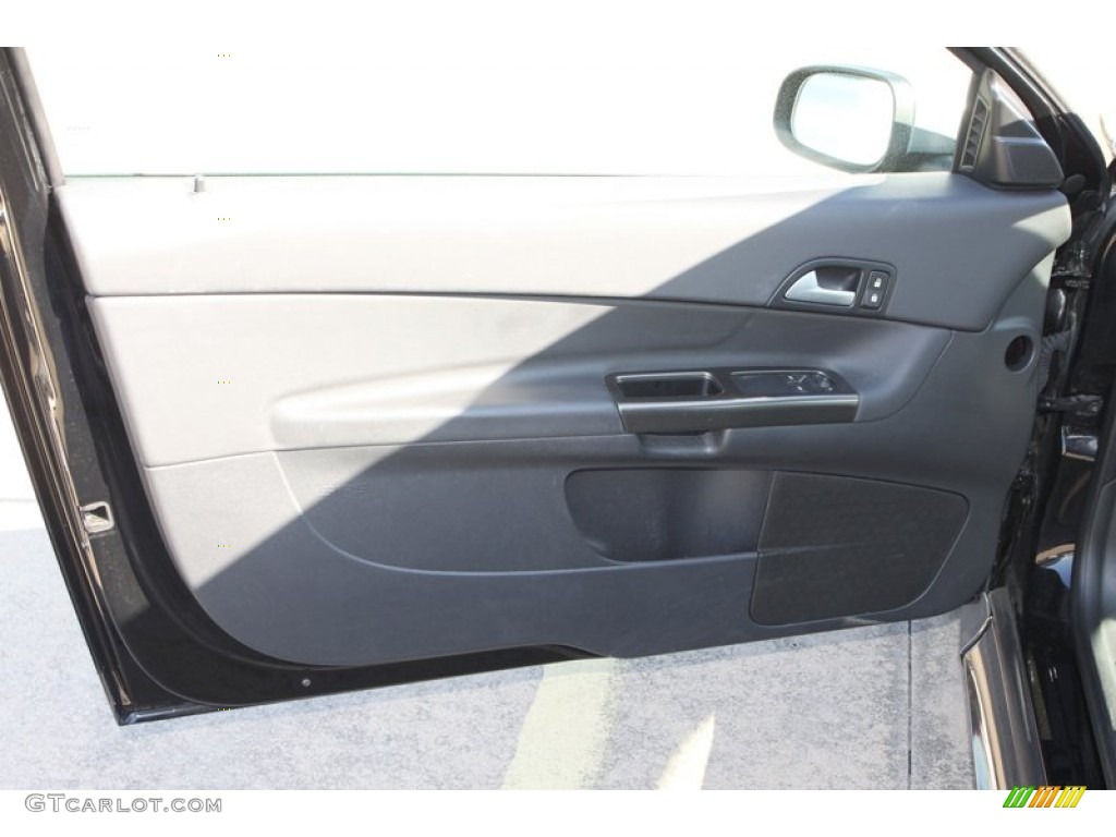 2011 C30 T5 R-Design - Black Sapphire Metallic / Off Black/Blonde T-Tec photo #11