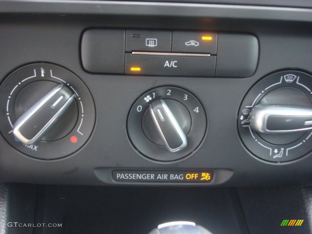 2013 Volkswagen Jetta SE Sedan Controls Photo #78906284