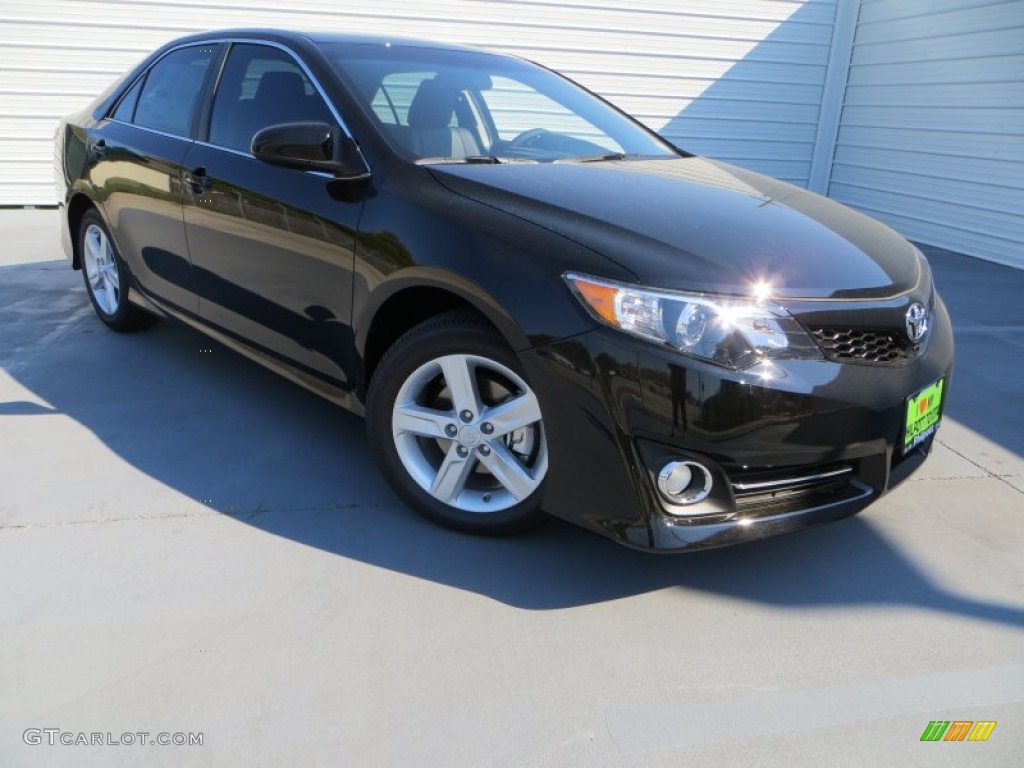 2013 Camry SE - Attitude Black Metallic / Black photo #1