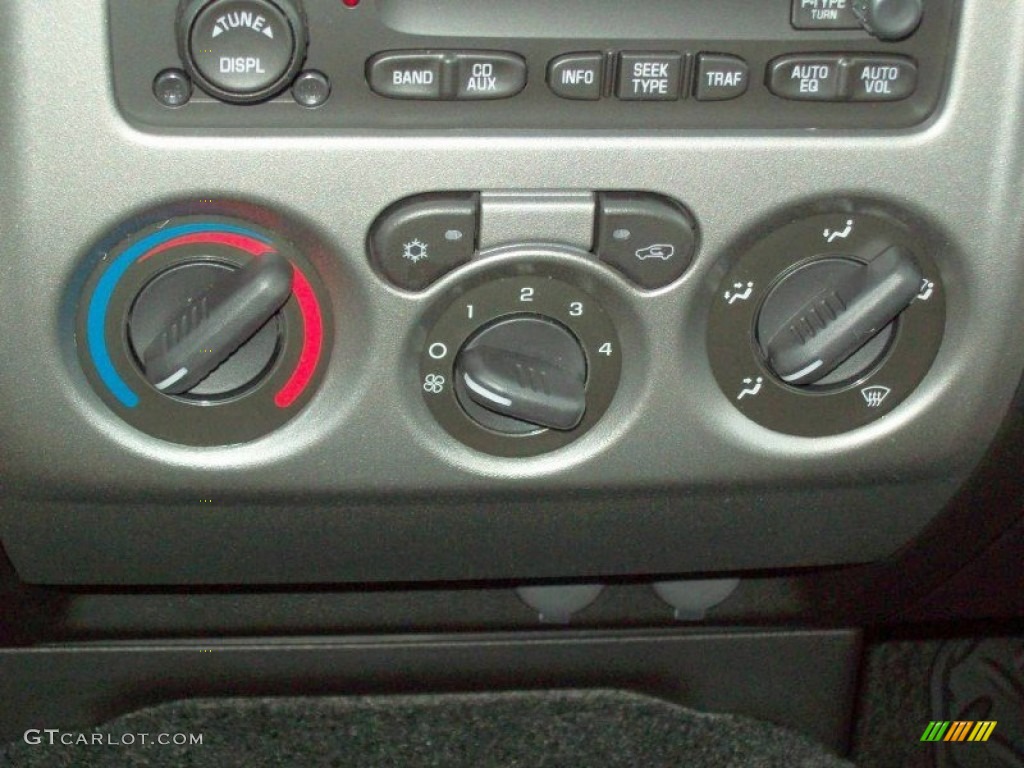2012 Chevrolet Colorado LT Crew Cab 4x4 Controls Photo #78910240
