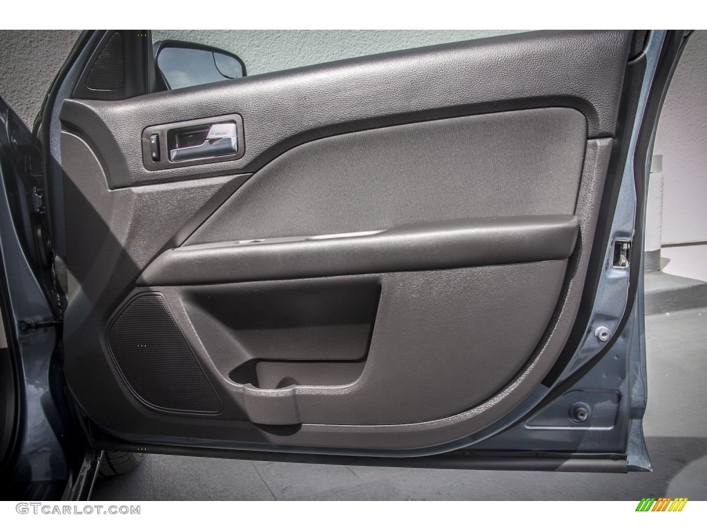 2011 Ford Fusion SEL Door Panel Photos