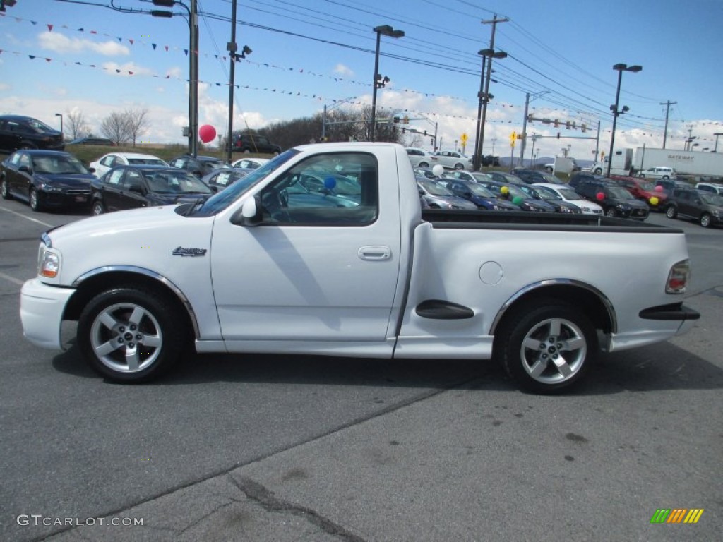 Oxford White 2001 Ford F150 SVT Lightning Exterior Photo #78910383