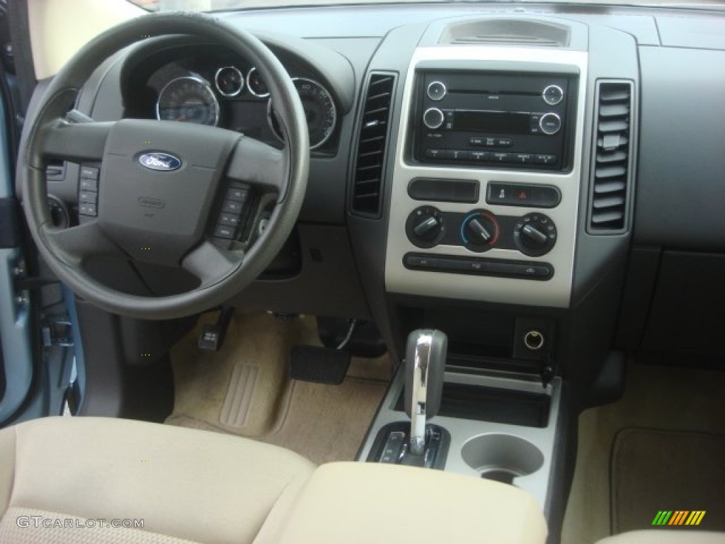 2008 Ford Edge SE Dashboard Photos
