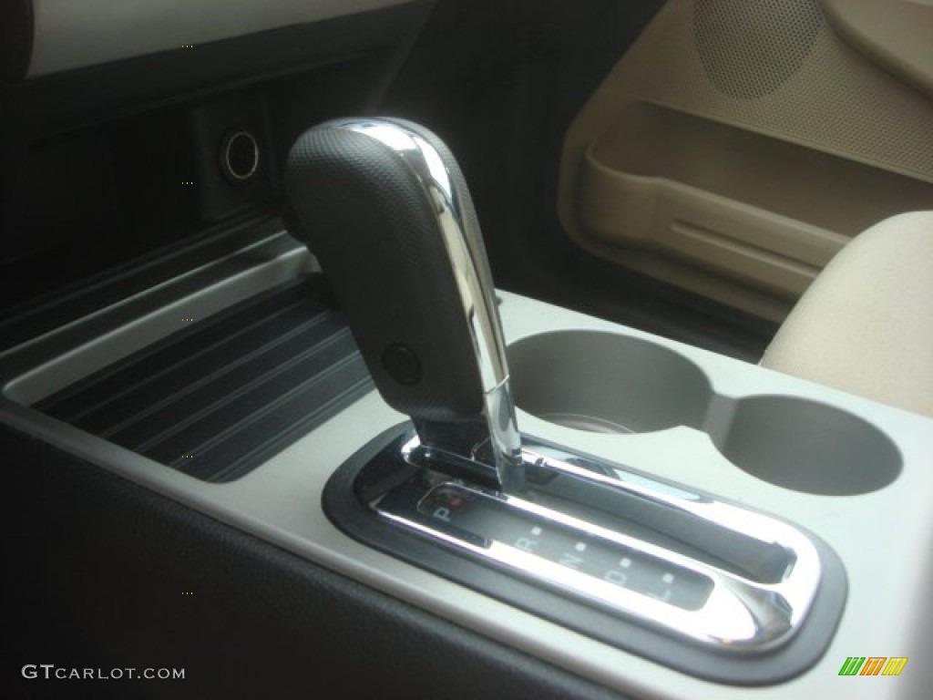 2008 Ford Edge SE Transmission Photos