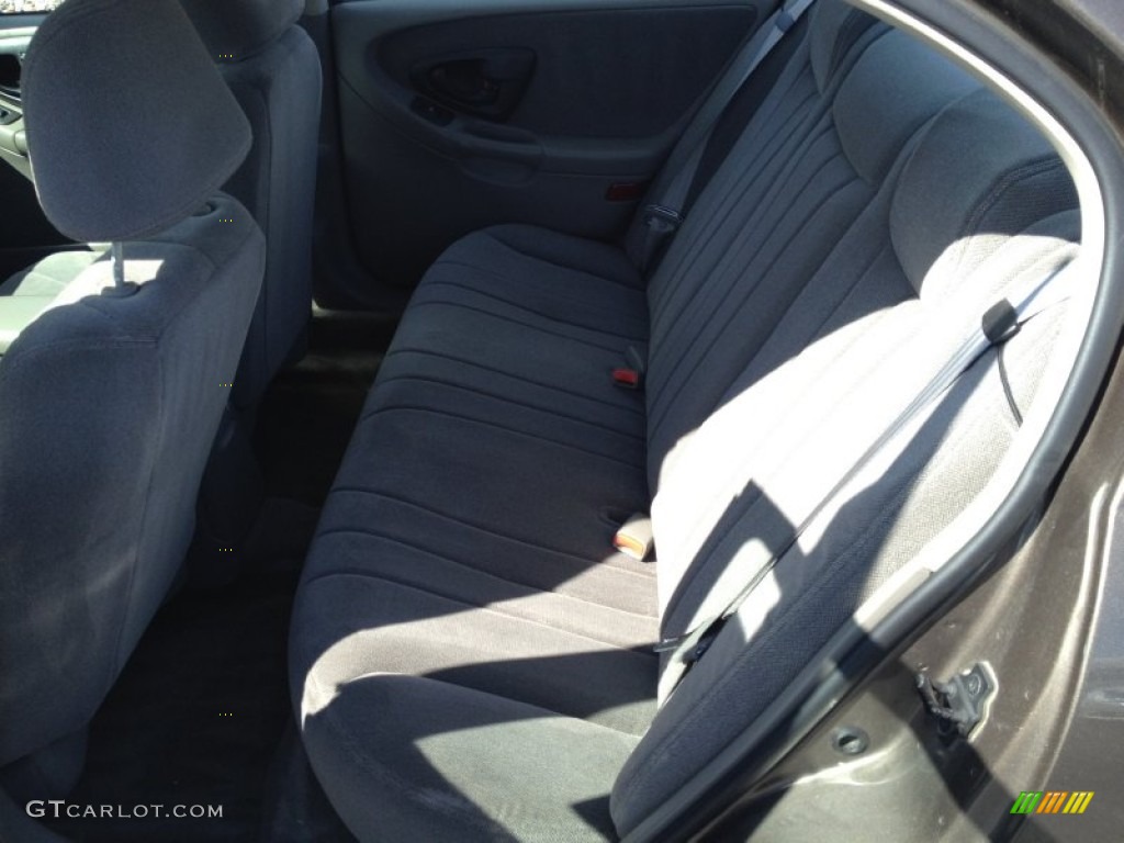 2002 Malibu Sedan - Medium Bronzemist Metallic / Gray photo #7