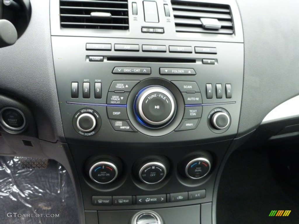 2013 Mazda MAZDA3 i Touring 4 Door Controls Photo #78913613