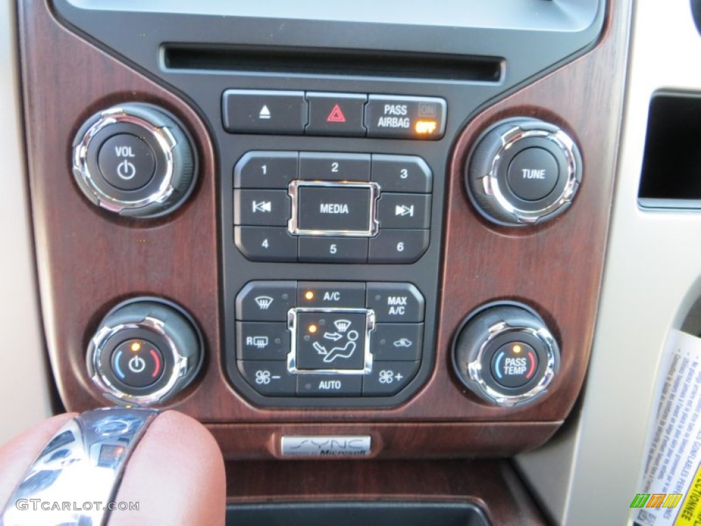 2013 Ford F150 King Ranch SuperCrew Controls Photo #78915228