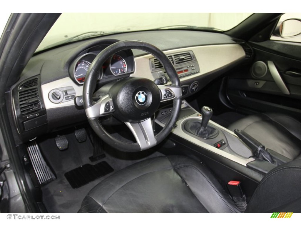 Black Interior 2004 BMW Z4 2.5i Roadster Photo #78917382