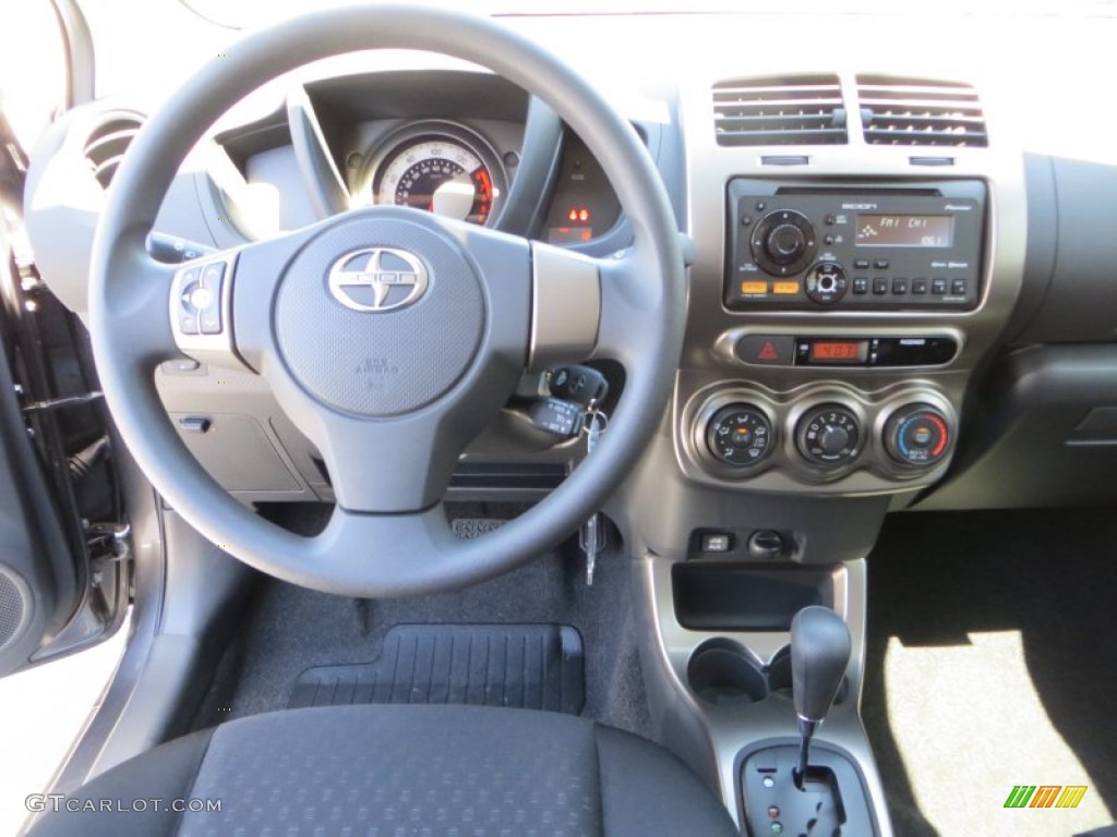 2013 Scion xD Standard xD Model Controls Photo #78918779