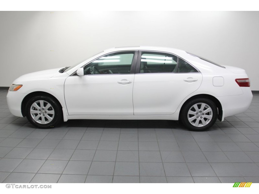 2008 Camry XLE - Super White / Ash photo #2