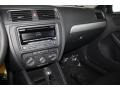 Black Uni - Jetta SE Sedan Photo No. 15