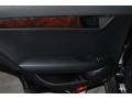 Black - C 300 4Matic Photo No. 26