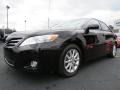 Black - Camry XLE Photo No. 3