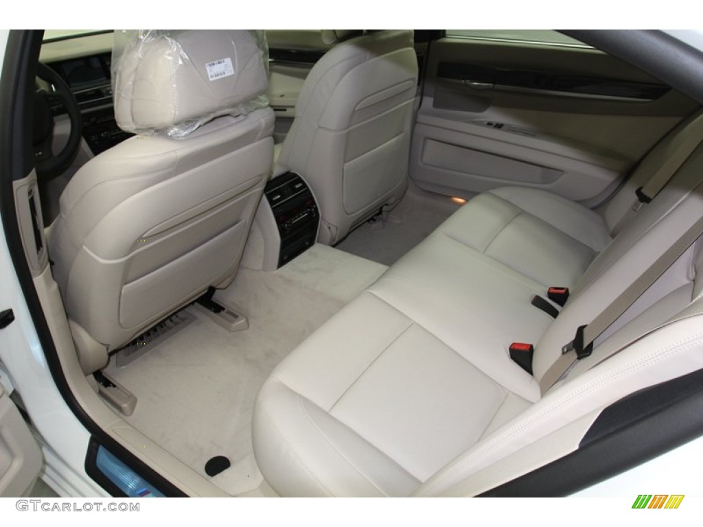 Oyster Interior 2013 BMW 7 Series 750Li Sedan Photo #78929742