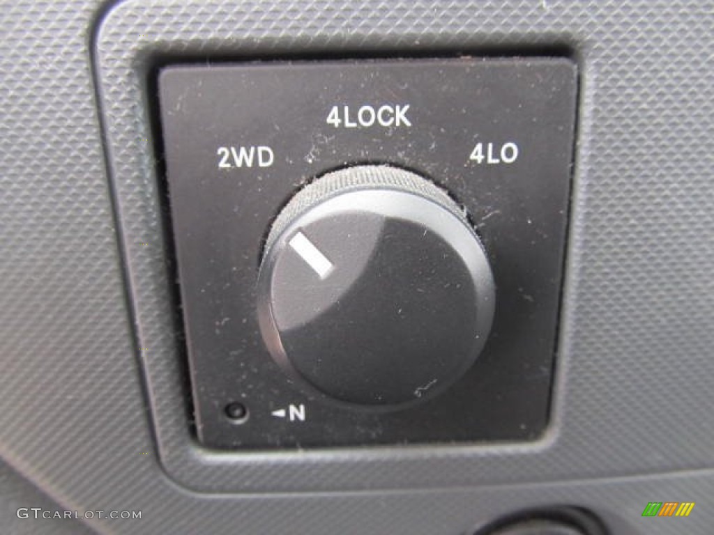 2006 Dodge Ram 3500 SLT Mega Cab 4x4 Controls Photos