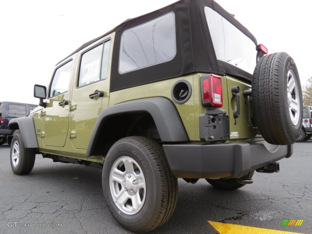 2013 Wrangler Unlimited Sport 4x4 - Commando Green / Black photo #5