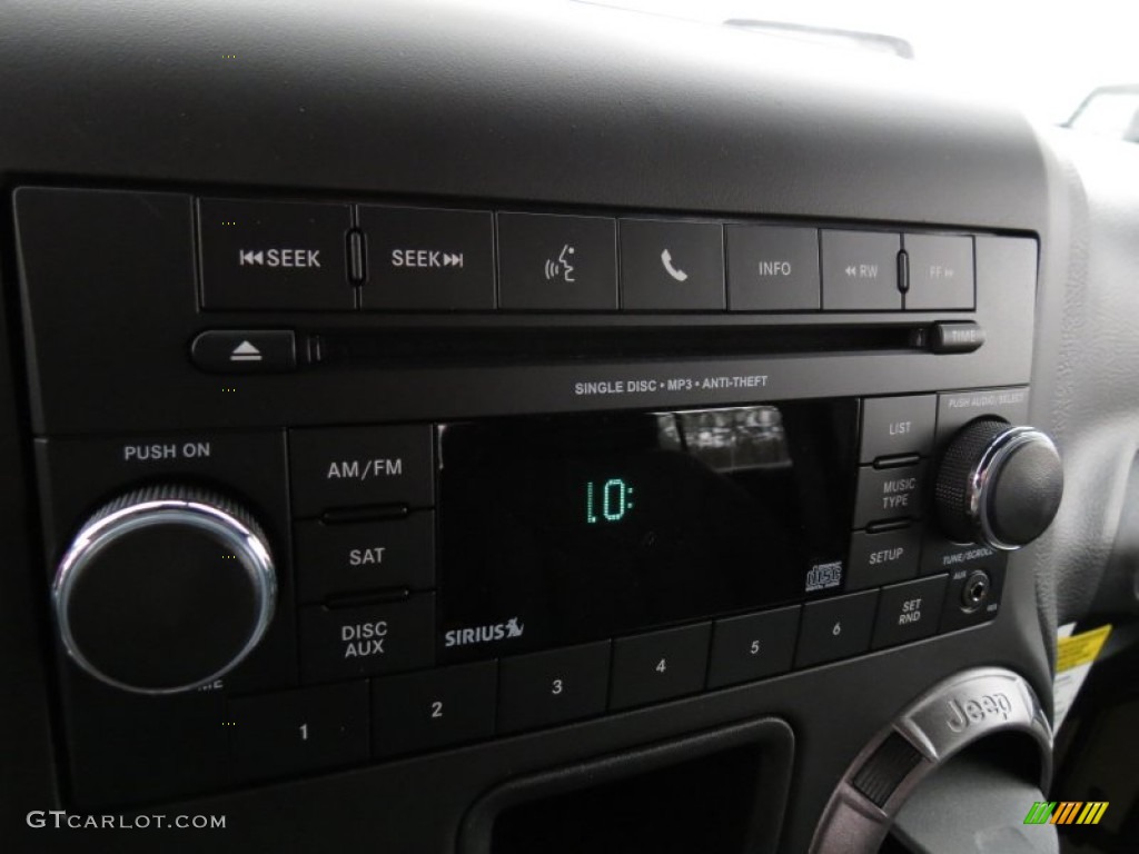 2013 Jeep Wrangler Unlimited Sport 4x4 Audio System Photo #78931698