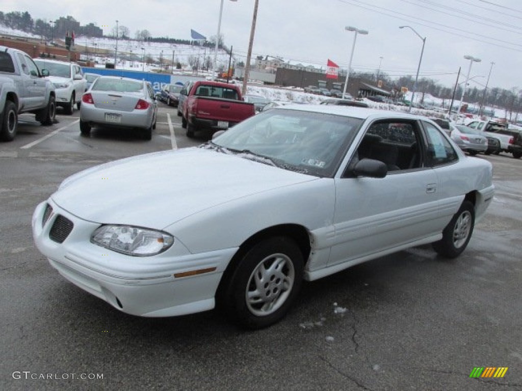 1996 Grand Am SE Coupe - Bright White / Pewter photo #5