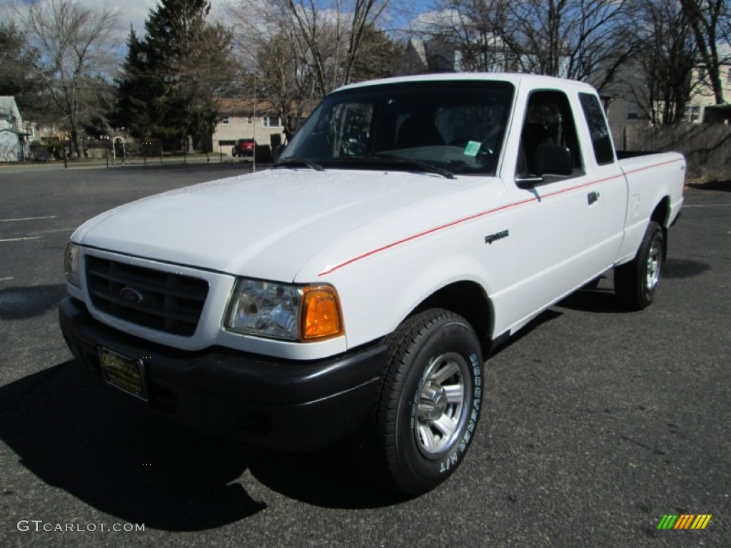 2003 Ranger XLT SuperCab 4x4 - Oxford White / Dark Graphite photo #2