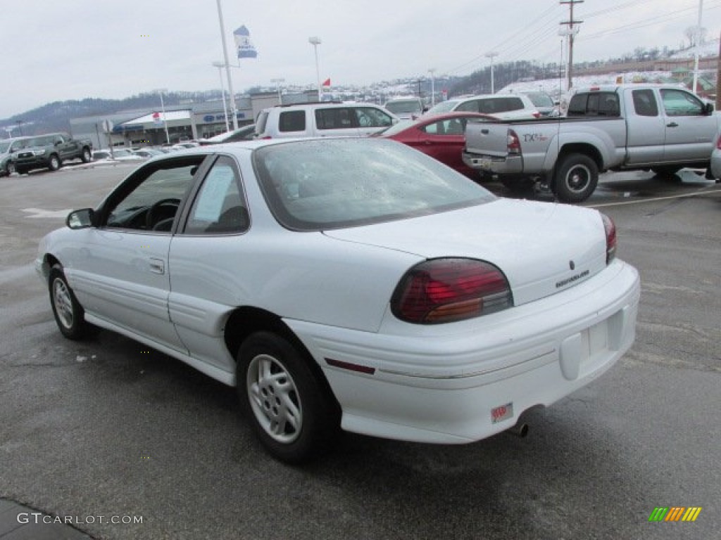 1996 Grand Am SE Coupe - Bright White / Pewter photo #7