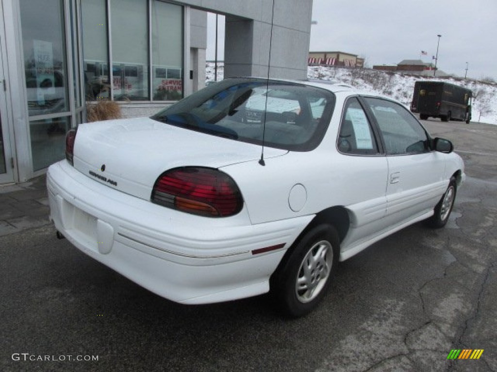 1996 Grand Am SE Coupe - Bright White / Pewter photo #9