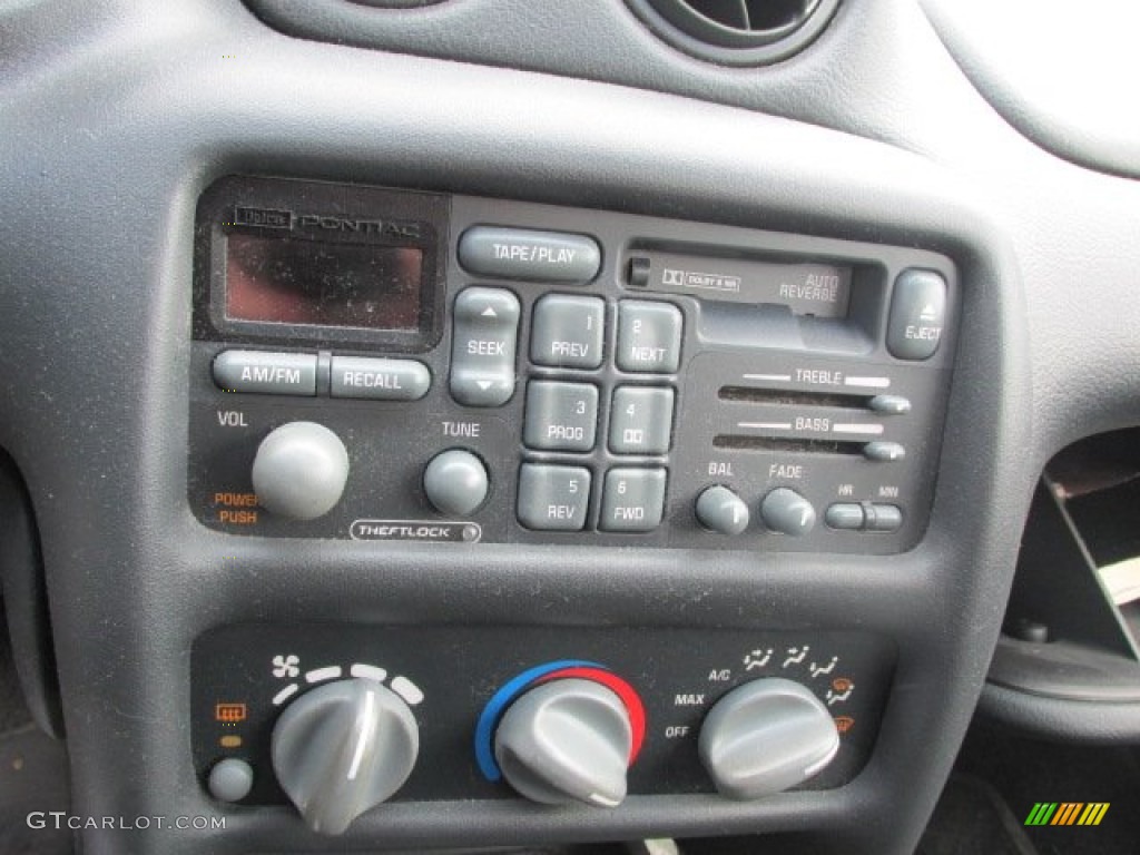 1996 Pontiac Grand Am SE Coupe Controls Photos