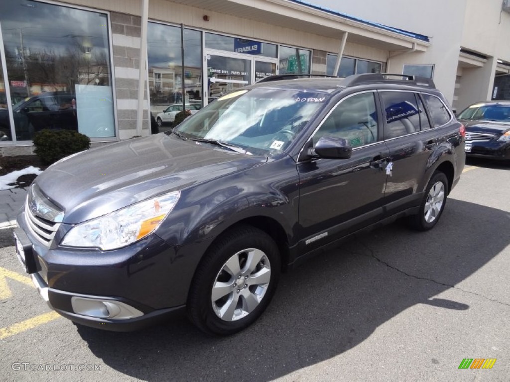 2011 Outback 2.5i Limited Wagon - Graphite Gray Metallic / Off Black photo #2