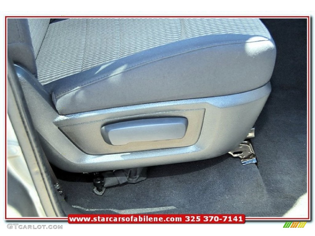 2010 Ram 1500 ST Quad Cab - Mineral Gray Metallic / Dark Slate/Medium Graystone photo #25