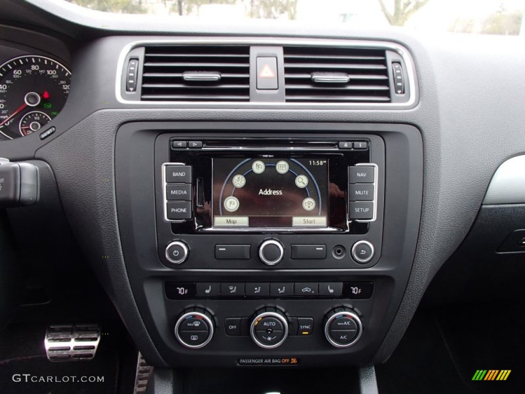 2013 Volkswagen Jetta GLI Autobahn Controls Photo #78936526
