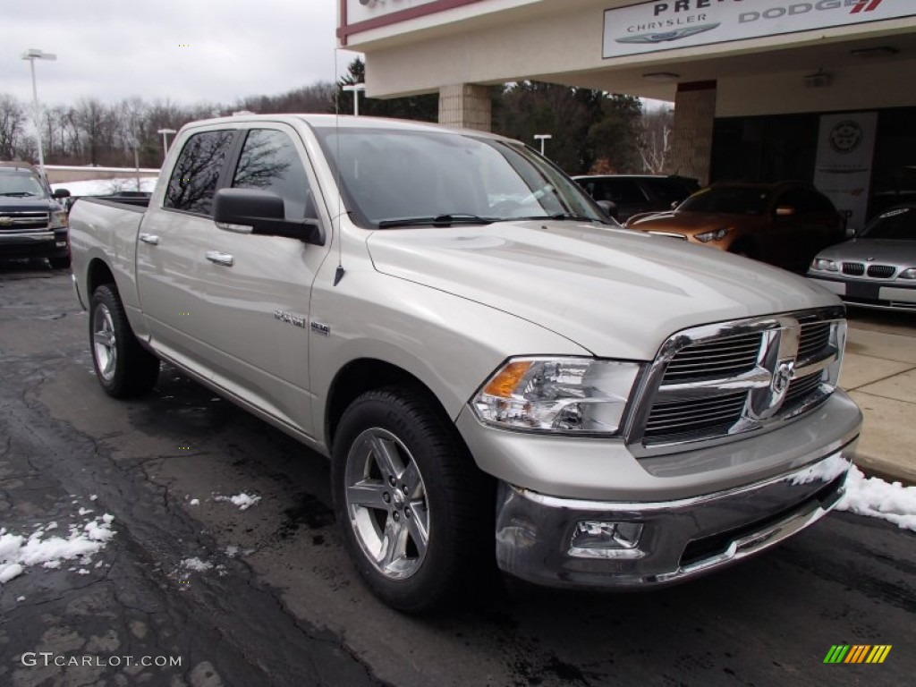 2010 Ram 1500 Big Horn Crew Cab 4x4 - Light Graystone Pearl / Light Pebble Beige/Bark Brown photo #2