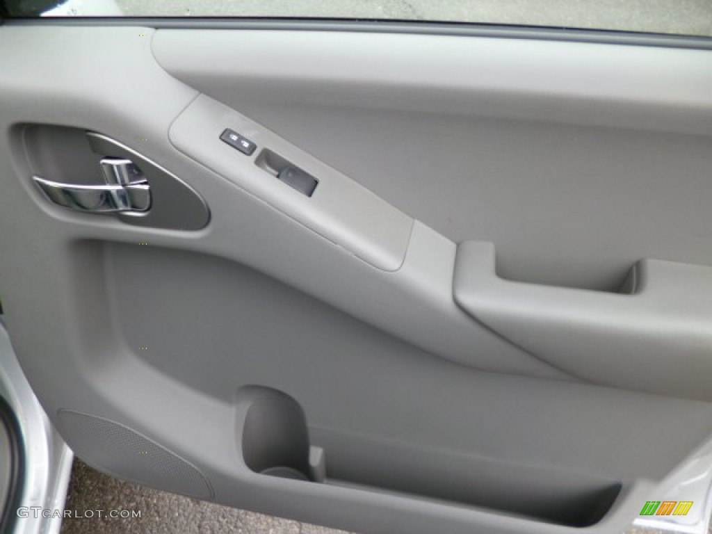 2013 Nissan Frontier SV V6 Crew Cab 4x4 Steel Door Panel Photo #78937743