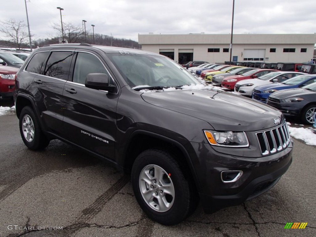 2014 Grand Cherokee Laredo 4x4 - Granite Crystal Metallic / New Zealand Black/Light Frost photo #4