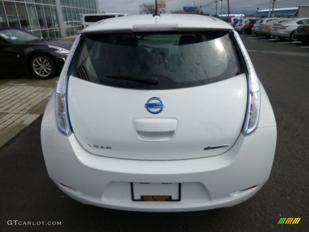 2013 LEAF S - Glacier White / Black photo #6