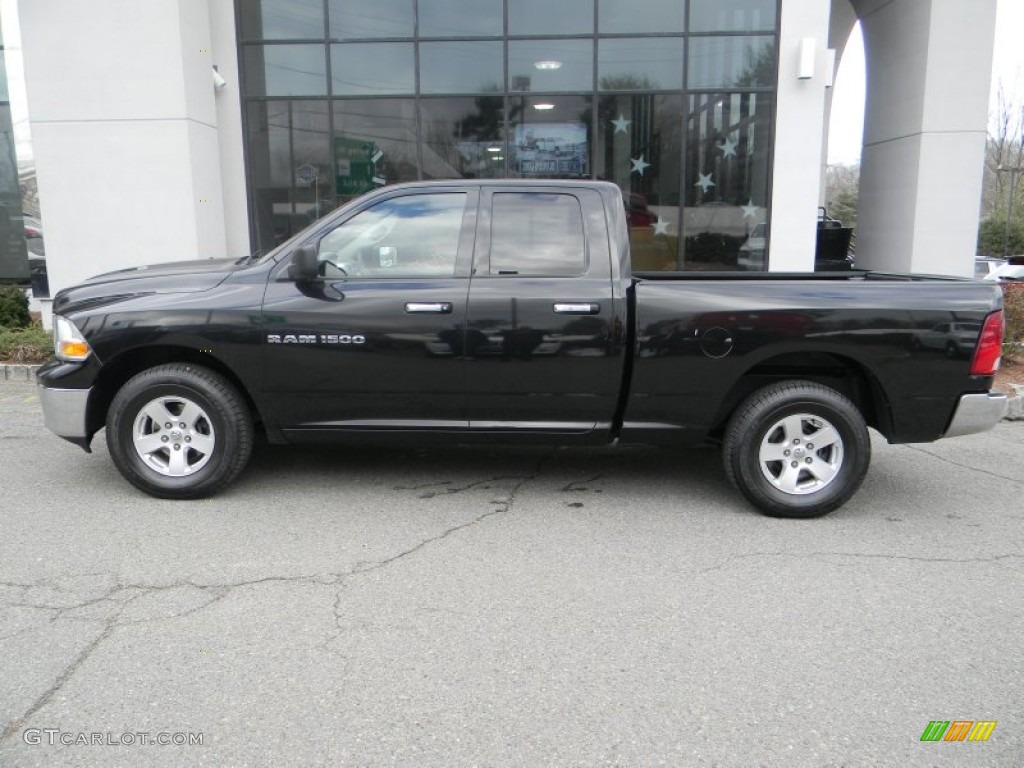 2011 Ram 1500 SLT Quad Cab 4x4 - Brilliant Black Crystal Pearl / Dark Slate Gray/Medium Graystone photo #2