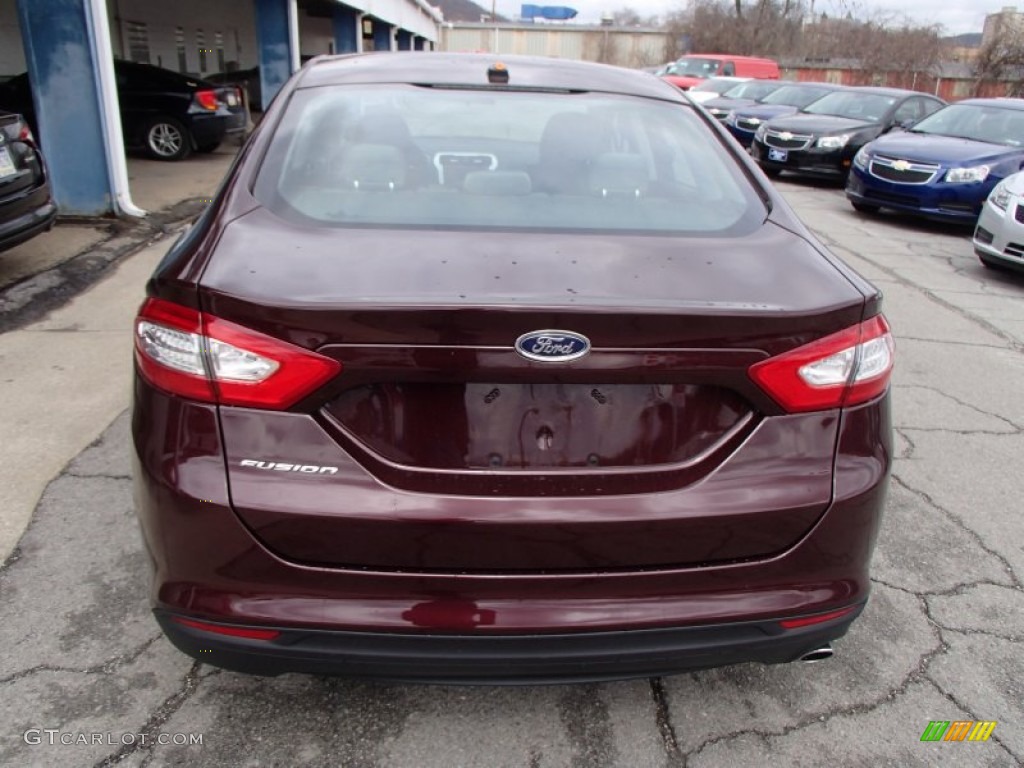 2013 Fusion S - Bordeaux Reserve Red Metallic / Earth Gray photo #7