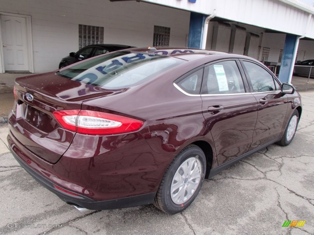 2013 Fusion S - Bordeaux Reserve Red Metallic / Earth Gray photo #8