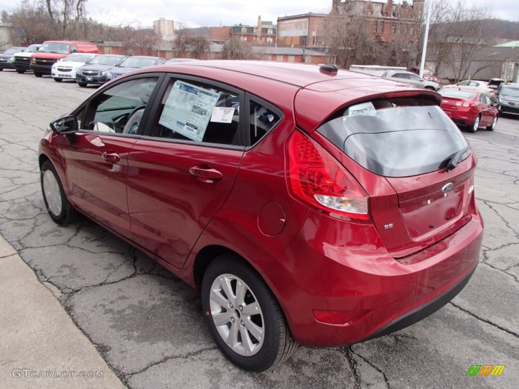 2013 Fiesta SE Hatchback - Ruby Red / Charcoal Black photo #6