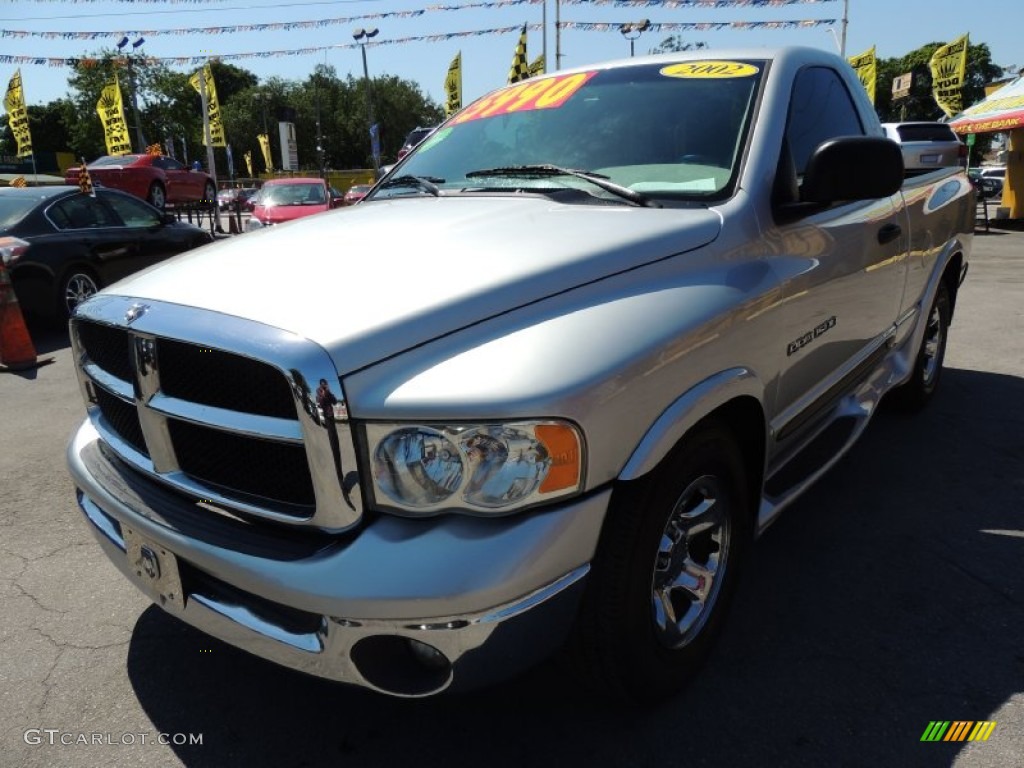 2002 Ram 1500 SLT Regular Cab - Bright Silver Metallic / Taupe photo #3