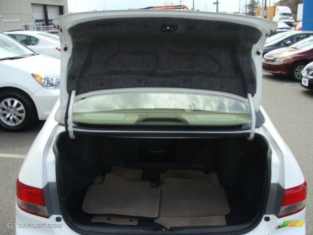 2003 Accord EX V6 Sedan - Taffeta White / Ivory photo #14