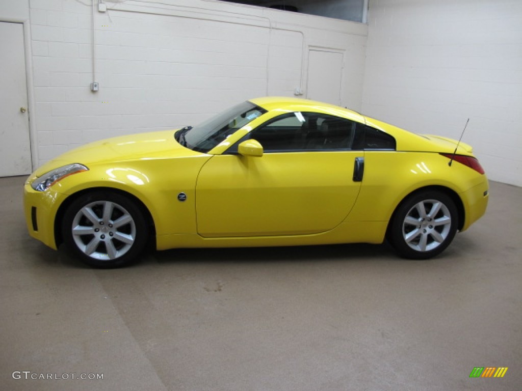 Nissan 350z ultra yellow #9