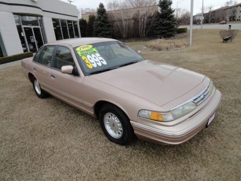 1996 Ford Crown Victoria LX Data, Info and Specs